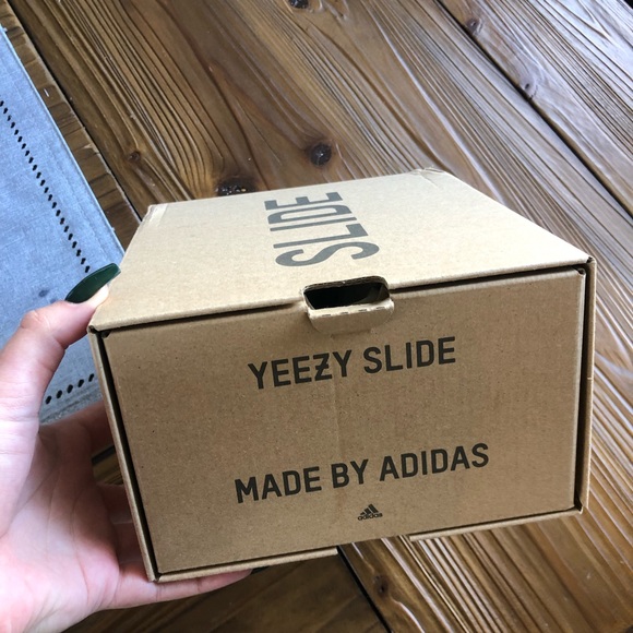 yeezy slides ochre (kids) - Picture 5 of 6